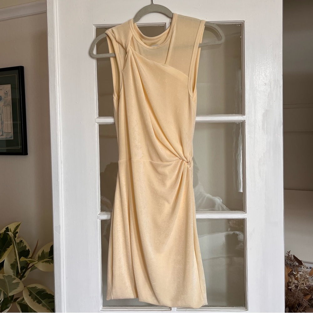 With Jéan cream/light yellow dress